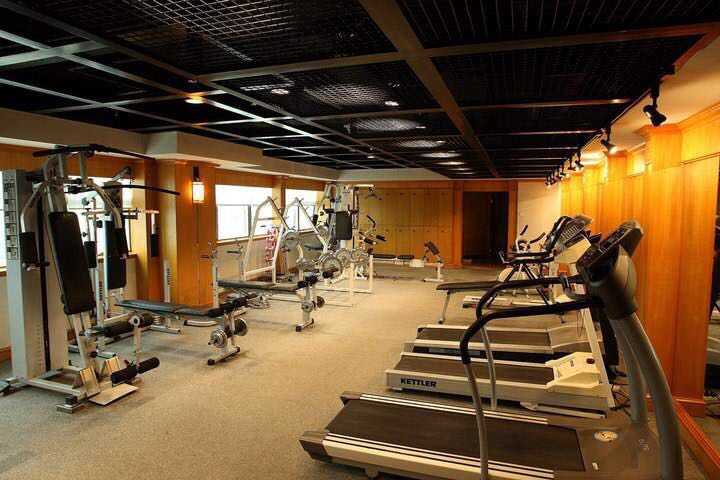 閑散としてトレーニングルーム